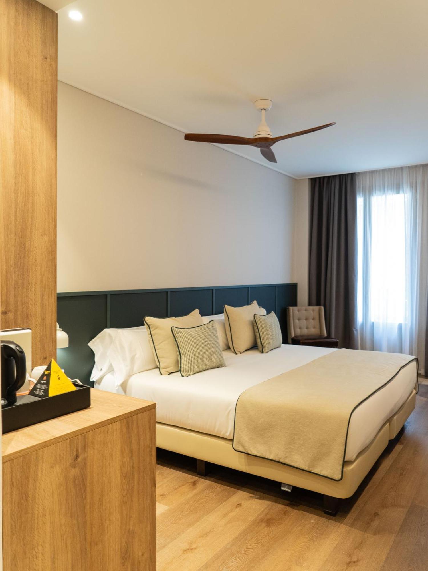 Hotel Well And Come Málaga Eksteriør billede