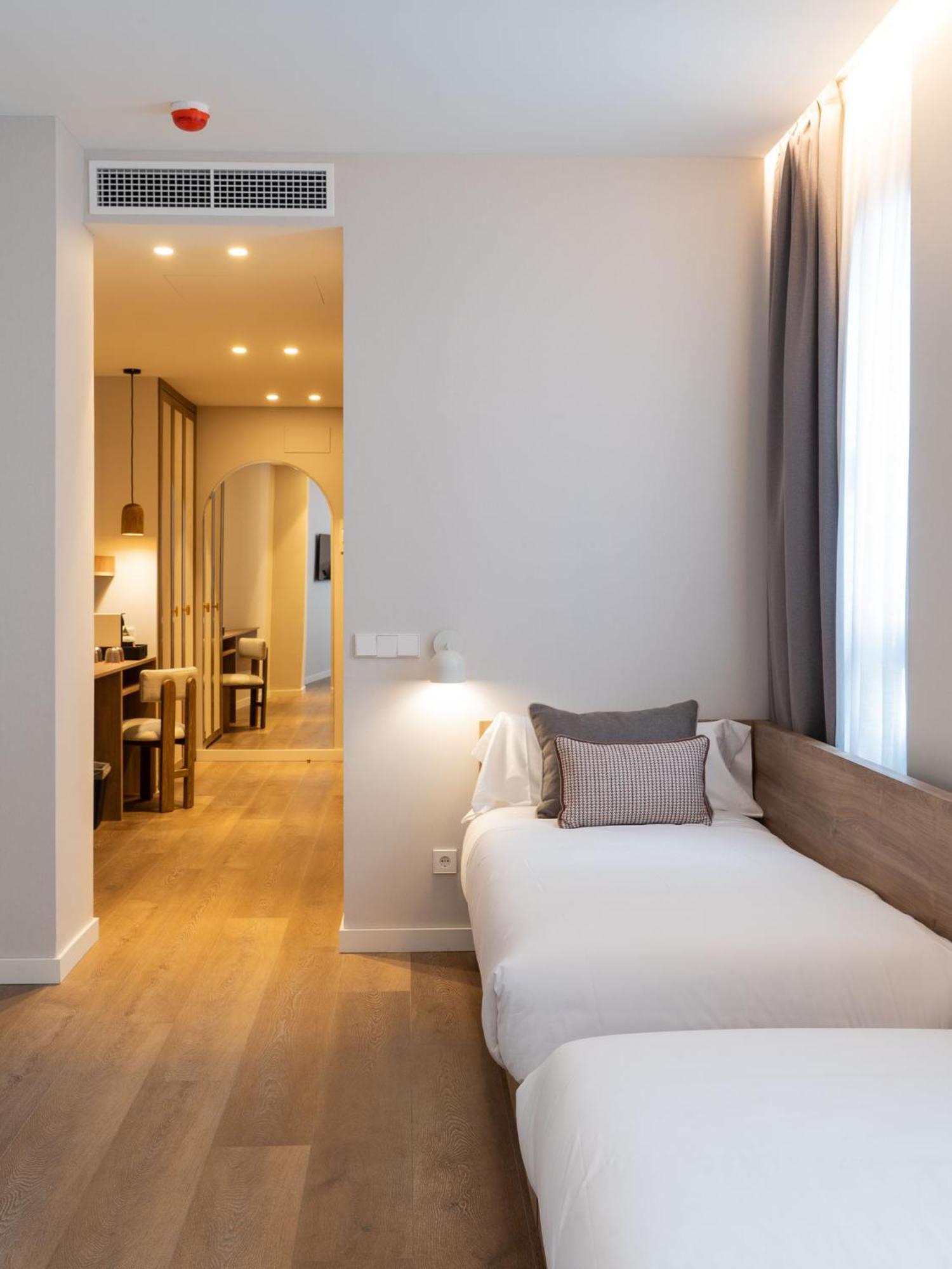 Hotel Well And Come Málaga Eksteriør billede