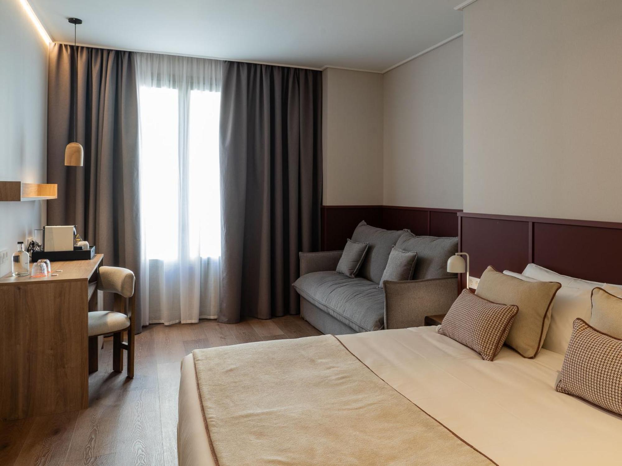 Hotel Well And Come Málaga Værelse billede